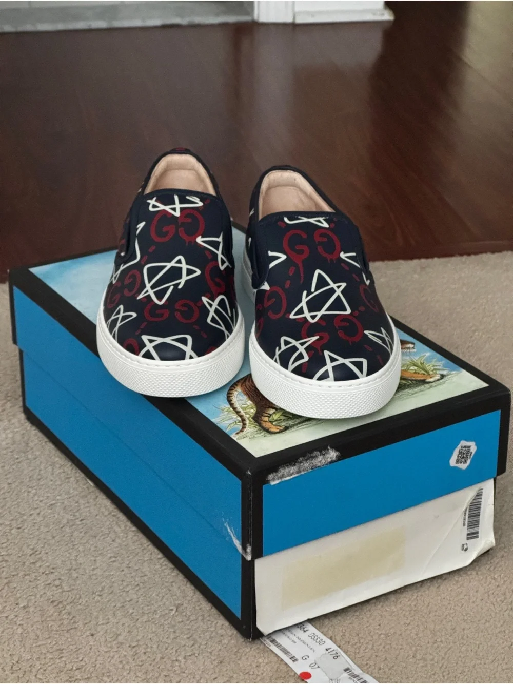 Gucci Ghost men’s slip on shoes